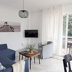 Puerto Banus! Sunny&comfy 2 bd w pool&terrace Apartamento