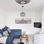 Puerto Banus! Sunny&comfy 2 bd w pool&terrace Apartamento