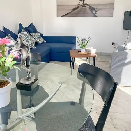 Puerto Banus! Two Bedroom W/ Pool & Terrace * Marbella