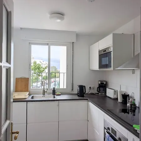Puerto Banus! Two Bedroom W/ Pool & Terrace *