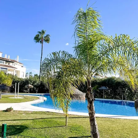 Apartamento Puerto Banus! Two Bedroom W/ Pool & Terrace Marbella