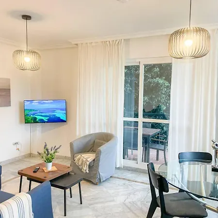 Puerto Banus! Sunny & Comfy 2 Bd W/ Pool & Terrace *