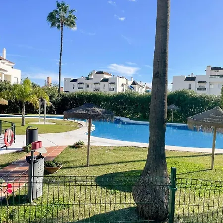 Puerto Banus! Two Bedroom W/ Pool & Terrace Apartamento Marbella