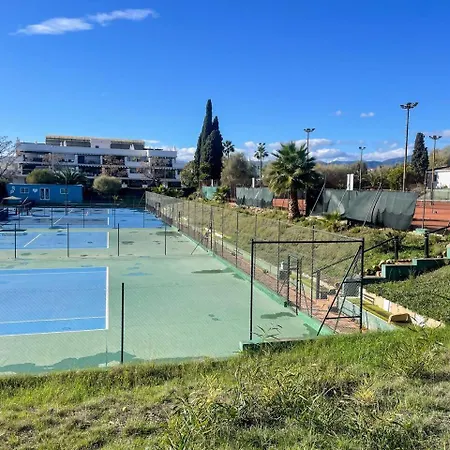 Puerto Banus! Two Bedroom W/ Pool & Terrace Marbella