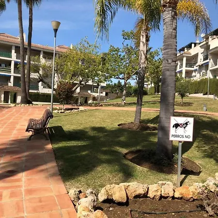 Apartamento Puerto Banus! Two Bedroom W/ Pool & Terrace *