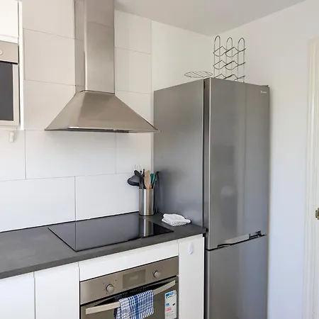 Apartamento Puerto Banus! Two Bedroom W/ Pool & Terrace