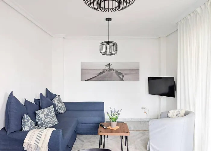 Puerto Banus! Sunny & Comfy 2 Bd W/ Pool & Terrace Апартаменты