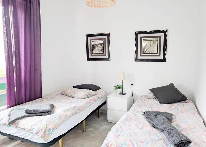 Puerto Banus! Sunny & Comfy 2 Bd W/ Pool & Terrace Апартаменты