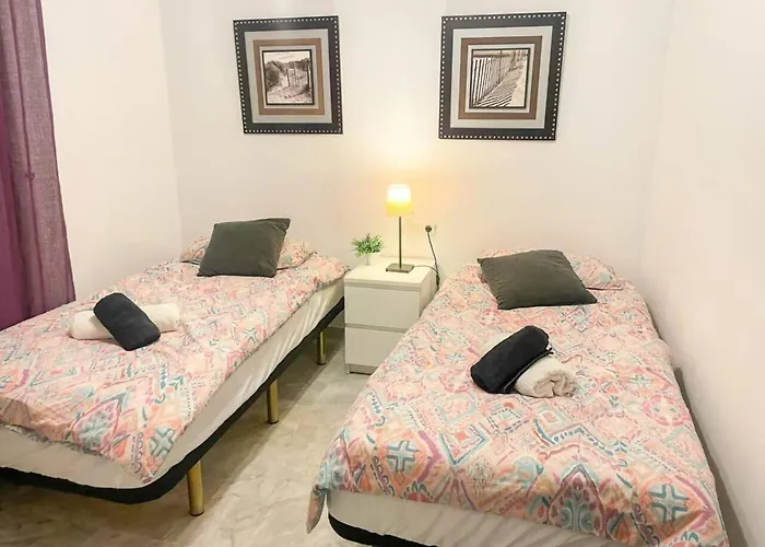 Puerto Banus! Sunny & Comfy 2 Bd W/ Pool & Terrace Марбелья