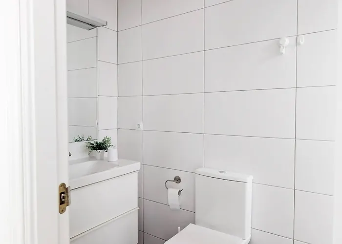 Puerto Banus! Sunny & Comfy 2 Bd W/ Pool & Terrace Марбелья