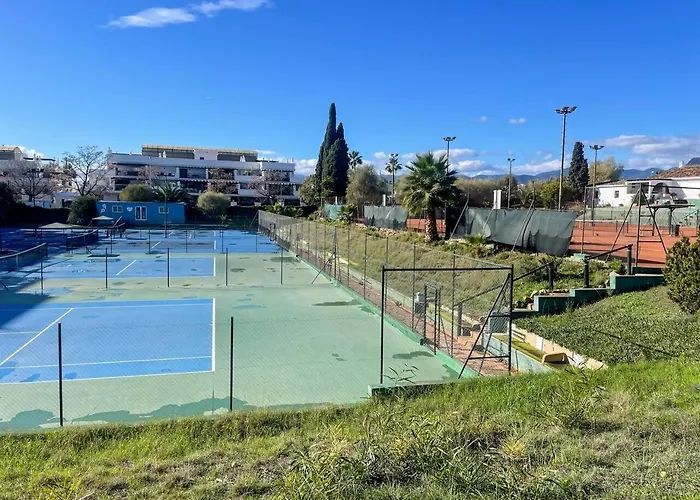 Puerto Banus! Sunny & Comfy 2 Bd W/ Pool & Terrace Марбелья