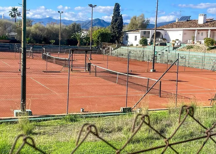 Puerto Banus! Sunny & Comfy 2 Bd W/ Pool & Terrace *