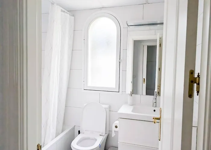 Puerto Banus! Sunny & Comfy 2 Bd W/ Pool & Terrace Марбелья