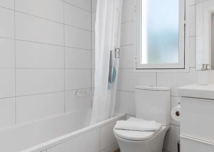 Puerto Banus! Sunny & Comfy 2 Bd W/ Pool & Terrace * Марбелья