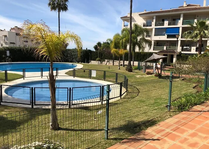 Puerto Banus! Sunny & Comfy 2 Bd W/ Pool & Terrace Марбелья
