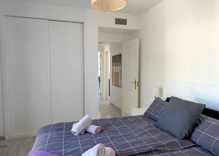 Puerto Banus! Sunny & Comfy 2 Bd W/ Pool & Terrace Апартаменти
